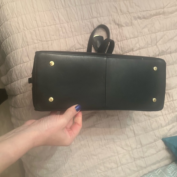 Black and Gold Shoulder Bag with Chain Detail Radley London - Picture 9 of 10